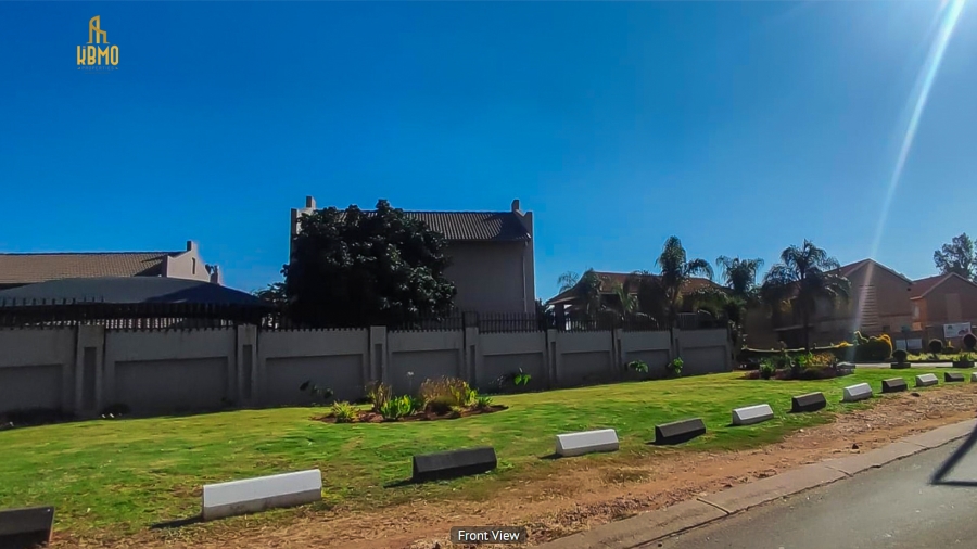 2 Bedroom Property for Sale in Waterval East North West